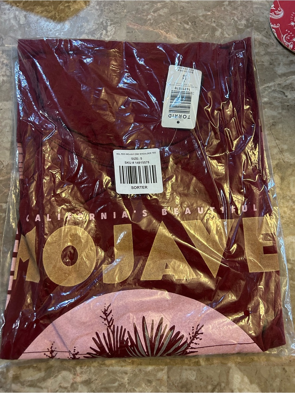 Mojave Graphic Tee - Burgundy with Gold & Pink Print